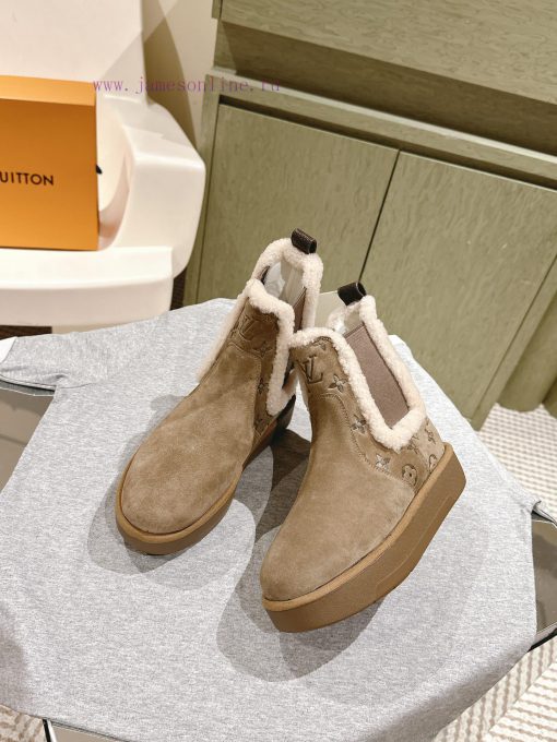 | ²⁰²4 𝐬𝐬  🤍🤎 Synchronize the latest deer skin printed short bootsLouis Vuitton LV exudes 82olnah6 - Image 3
