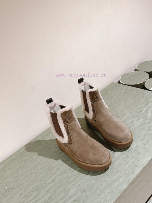 | ²⁰²4 𝐬𝐬  🤍🤎 Synchronize the latest deer skin printed short bootsLouis Vuitton LV exudes 82olnah6 - Image 8