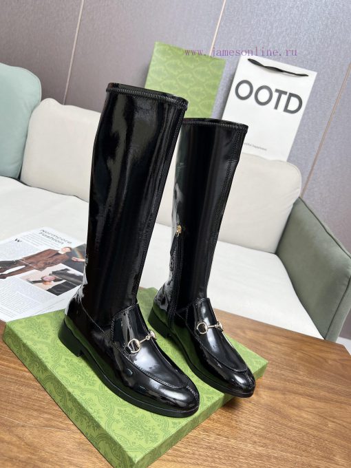 GUCCI has launched a new classic style with brand elements radiating new vitality. The zippe2zm9b6hm - Image 3