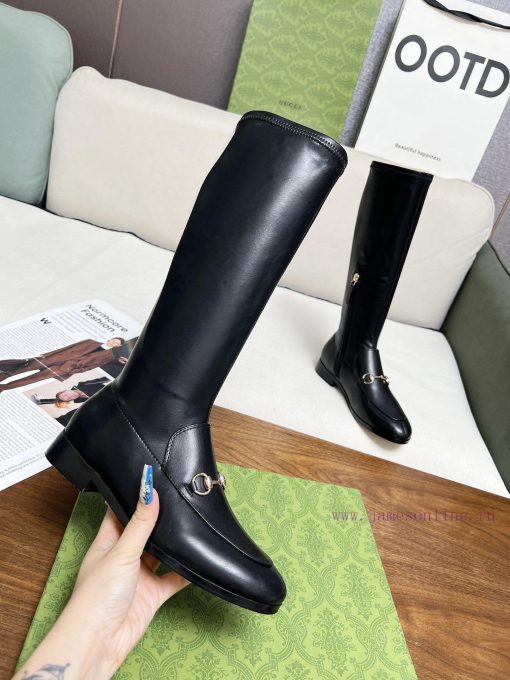 GUCCI has launched a new classic style with brand elements radiating new vitality. The zippeegc2m73t - Image 7
