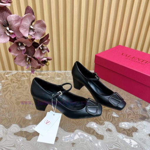 -- New Warren——————2024 Top Quality Valentino Coarse Heel Mary Jane Single Shoes with Exquisqesmu1ec - Image 10