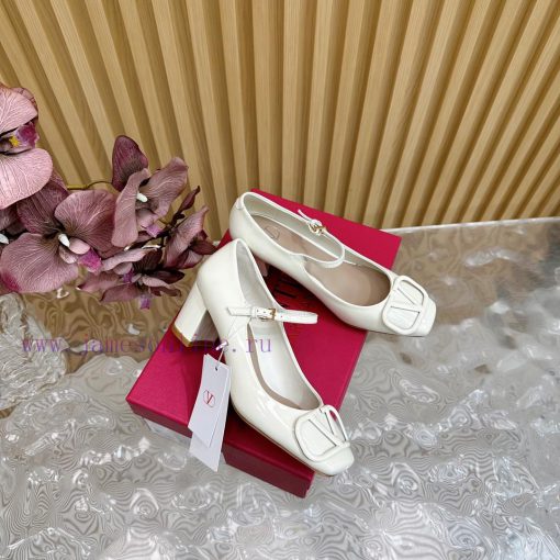 -- New Warren——————2024 Top Quality Valentino Coarse Heel Mary Jane Single Shoes with Exquis4p6i1fbq - Image 3