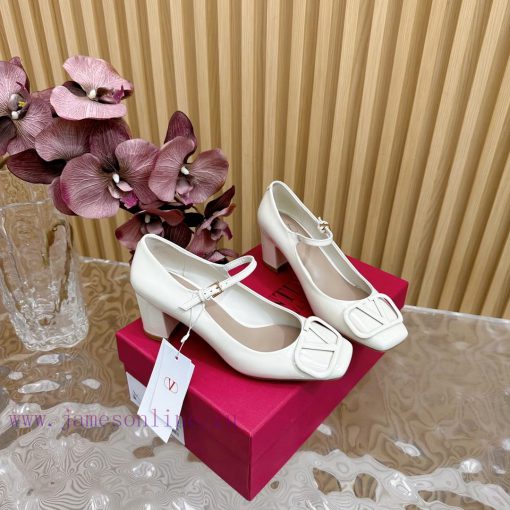-- New Warren——————2024 Top Quality Valentino Coarse Heel Mary Jane Single Shoes with Exquis4p6i1fbq - Image 4