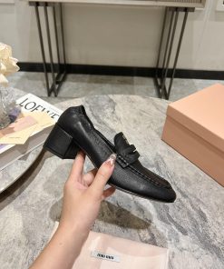 Flat bottomed middle heel 10MIUMIU 25 Spring/Summer Paris Fashion Show New Product Runway Stdbgfa34d