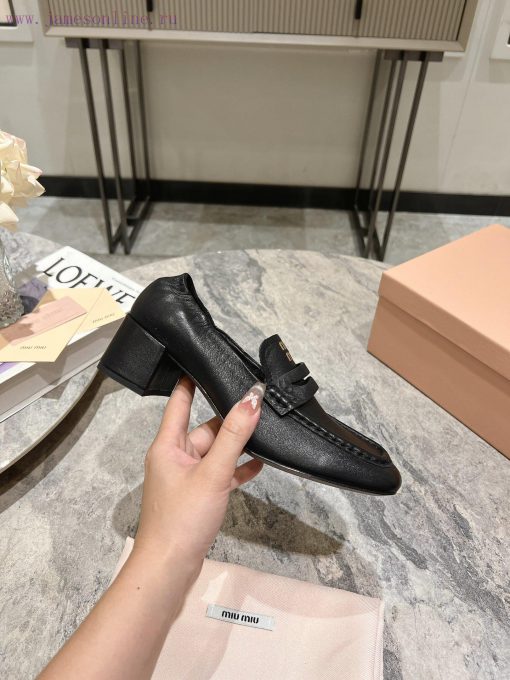 Flat bottomed middle heel 10MIUMIU 25 Spring/Summer Paris Fashion Show New Product Runway Stdbgfa34d