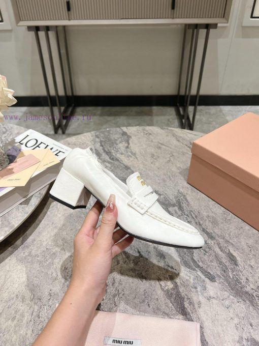 Flat bottomed middle heel 10MIUMIU 25 Spring/Summer Paris Fashion Show New Product Runway Stfx5icnwm