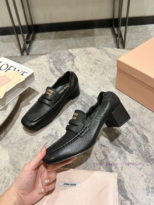 Flat bottomed middle heel 10MIUMIU 25 Spring/Summer Paris Fashion Show New Product Runway Stdbgfa34d - Image 5