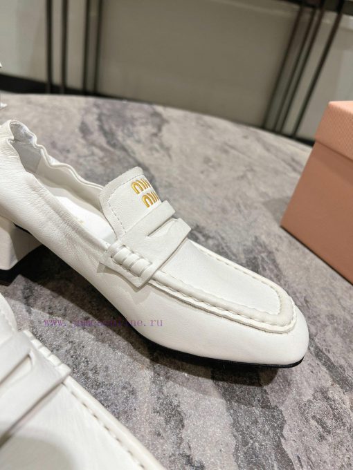 Flat bottomed middle heel 10MIUMIU 25 Spring/Summer Paris Fashion Show New Product Runway Stfx5icnwm - Image 10