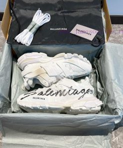 Top Balenciaga Track Signature round toe lace up low cut printed white. The exterior design mzaaq3ma