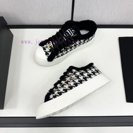 Chane2024 Top Casual SneakersThis classic design features a shoe upper with a variety of embbdwhkv1p - Image 5