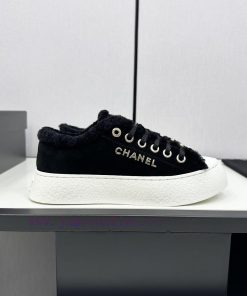 Chane2024 Top Casual SneakersThis classic design features a shoe upper with a variety of embmzuynrik