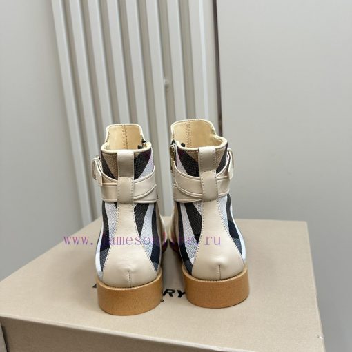 Top tierBurberry BBR is designed by designer Daniel Lee for 24/7 autumn and winter. The atmolap0m4vq - Image 7