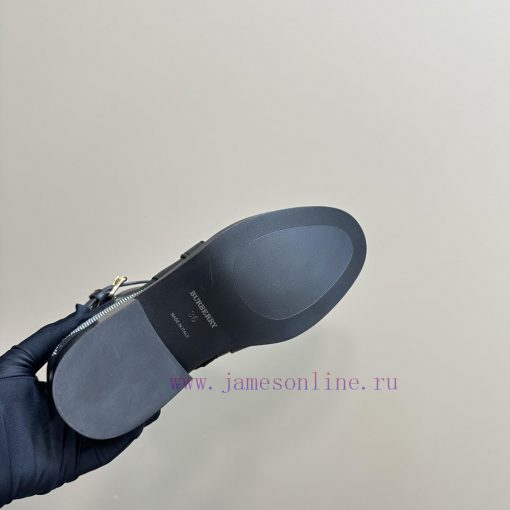 Top tierBurberry BBR is designed by designer Daniel Lee for 24/7 autumn and winter. The atmozch49wdg - Image 11