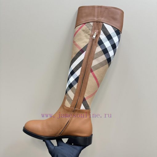 Top tierBurberry BBR is designed by designer Daniel Lee for 24/7 autumn and winter. The atmoi23b921l - Image 10