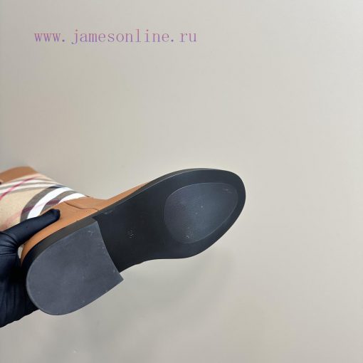 Top tierBurberry BBR is designed by designer Daniel Lee for 24/7 autumn and winter. The atmoi23b921l - Image 11