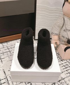 Top qualityPrada fw24 new arrival～P Home 2024 Autumn/Winter New Triangle Logo Hairy BootsHowuo8t83w6