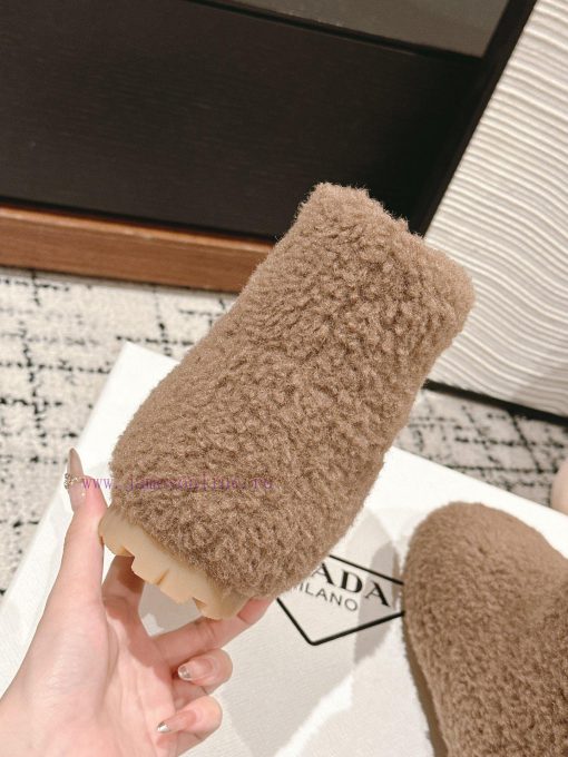 Top qualityPrada fw24 new arrival～P Home 2024 Autumn/Winter New Triangle Logo Hairy BootsHowa0mk7hob - Image 8