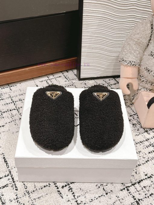Top qualityPrada fw24 new arrival～P Home 2024 Autumn/Winter New Hairy SlippersHow could a parlbmeebm - Image 2