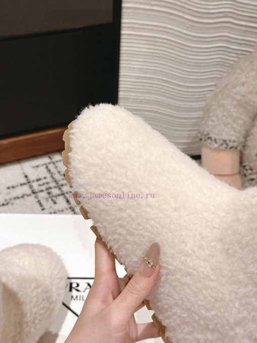 Top qualityPrada fw24 new arrival～P Home 2024 Autumn/Winter New Triangle Logo Hairy BootsHowfpgkk27e - Image 8