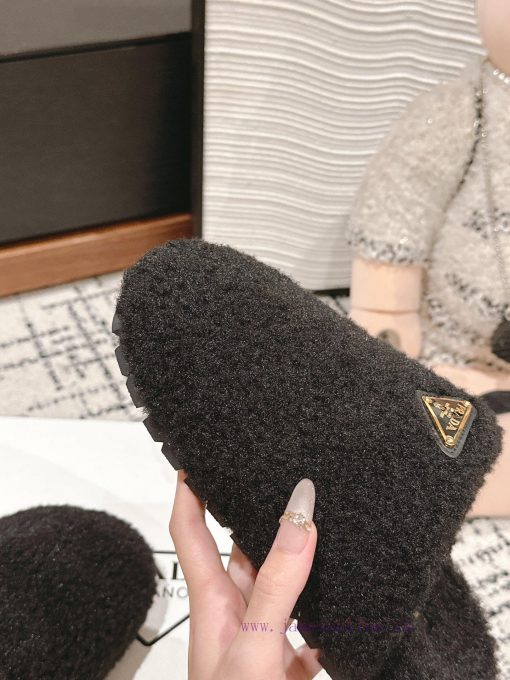 Top qualityPrada fw24 new arrival～P Home 2024 Autumn/Winter New Hairy SlippersHow could a parlbmeebm - Image 9