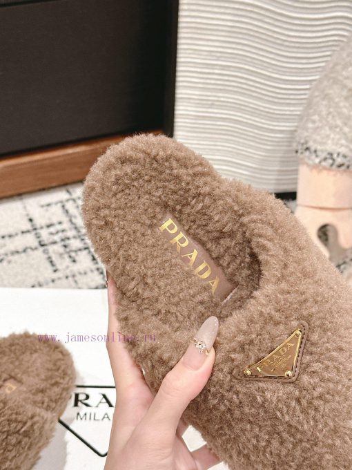 Top qualityPrada fw24 new arrival～P Home 2024 Autumn/Winter New Hairy SlippersHow could a pa8pxi8xg6 - Image 7