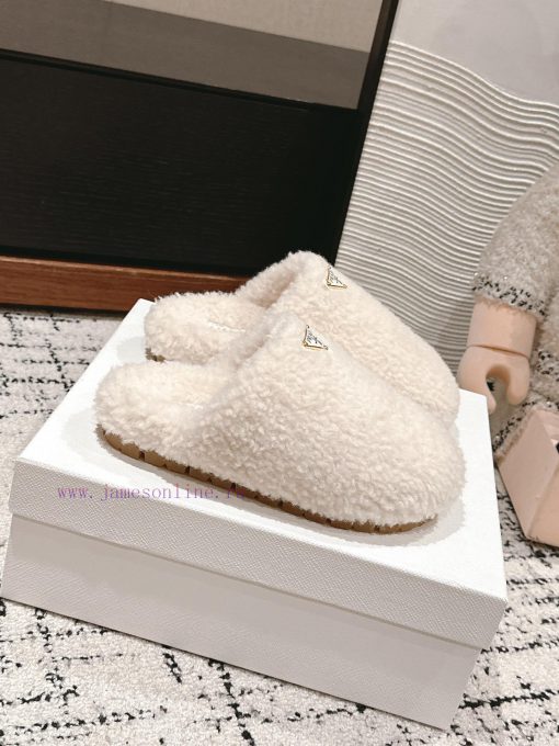 Top qualityPrada fw24 new arrival～P Home 2024 Autumn/Winter New Hairy SlippersHow could a pa7v7xn3ox - Image 3