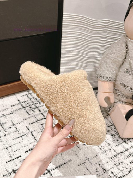 Top qualityPrada fw24 new arrival～P Home 2024 Autumn/Winter New Hairy SlippersHow could a pa501gsxrv - Image 6