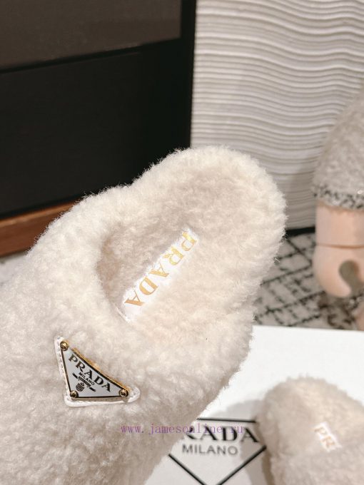 Top qualityPrada fw24 new arrival～P Home 2024 Autumn/Winter New Hairy SlippersHow could a pa7v7xn3ox - Image 7