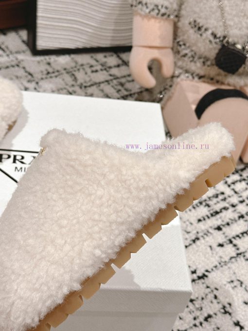 Top qualityPrada fw24 new arrival～P Home 2024 Autumn/Winter New Hairy SlippersHow could a pa7v7xn3ox - Image 8