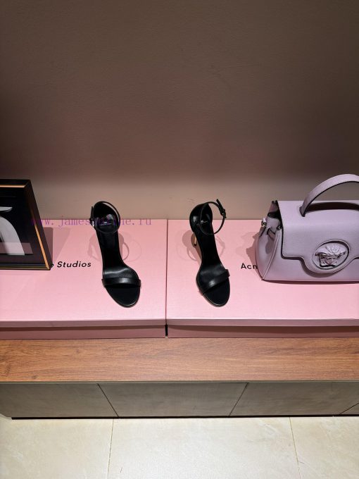 Try different Elisabetta Franchi high heelsA light luxury brand Elisabetta FranchiElisabetta50l8ui39 - Image 3