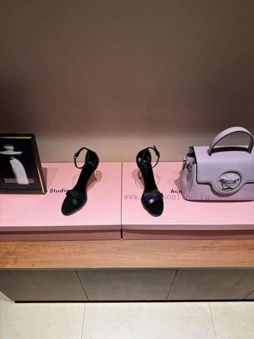 Try different Elisabetta Franchi high heelsA light luxury brand Elisabetta FranchiElisabetta50l8ui39 - Image 4
