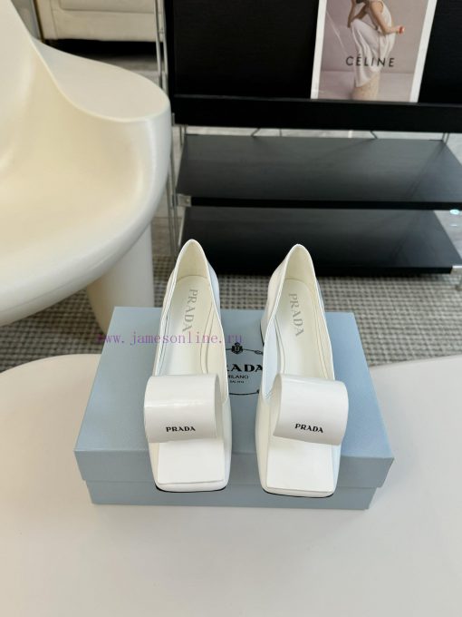 PRADA/PRADA ClassicTriangle logo single shoe seriesThe simple design is probably its most apq6z602dr - Image 2
