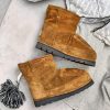 Acne Studio: the only matching detail in the market, Fw24 chubby snow boots; Little Red Books4me97w6