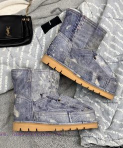 Acne Studio: the only matching detail in the market, Fw24 chubby snow boots; Little Red Booka99cv9fl