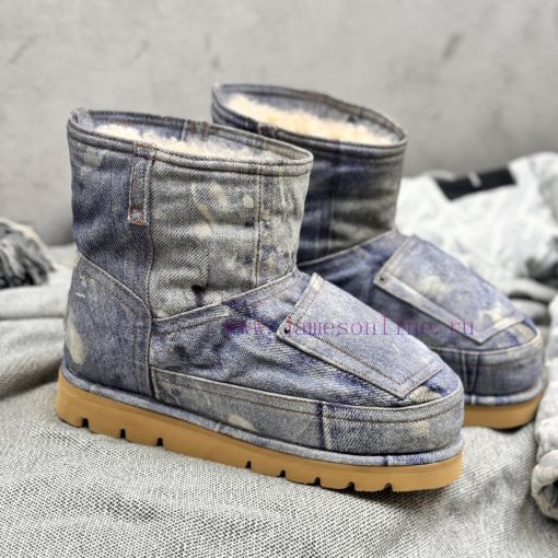 Acne Studio: the only matching detail in the market, Fw24 chubby snow boots; Little Red Booka99cv9fl - Image 7