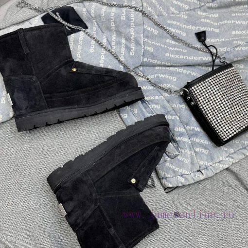 Acne Studio: the only matching detail in the market, Fw24 chubby snow boots; Little Red Bookpgjj95fd - Image 8
