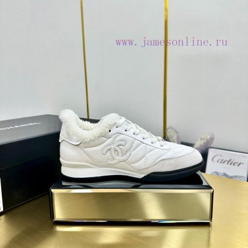 In the wool, in the woolChanel 24A full leather panda color matching white shoes, casual spoqbg0o2xe - Image 3