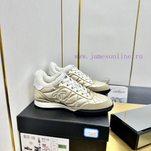 In the wool, in the woolChanel 24A full leather panda color matching white shoes, casual sporibue4g0 - Image 12