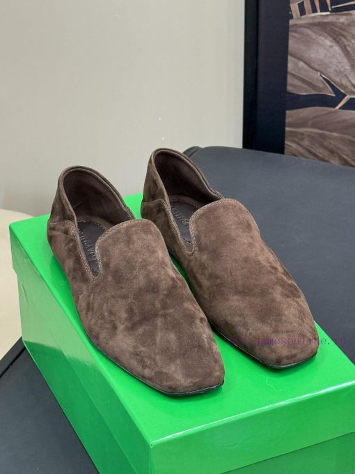 BV | Winter24 Women's Shoes AdamoGiant, huge, huge, comfortableSuede is definitely a must-ha6vsf9su5 - Image 3