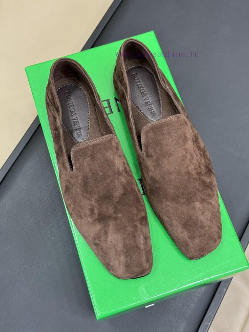 BV | Winter24 Women's Shoes AdamoGiant, huge, huge, comfortableSuede is definitely a must-ha6vsf9su5 - Image 4