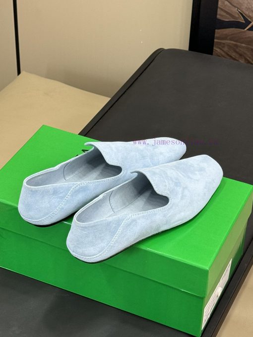 BV | Winter24 Women's Shoes AdamoGiant, huge, huge, comfortableSuede is definitely a must-havqkahzjk - Image 4
