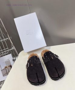 MaisonMargiela MM6 has released a new model of Boken Mao Tuola, which is very popular and fr5odzd1u8