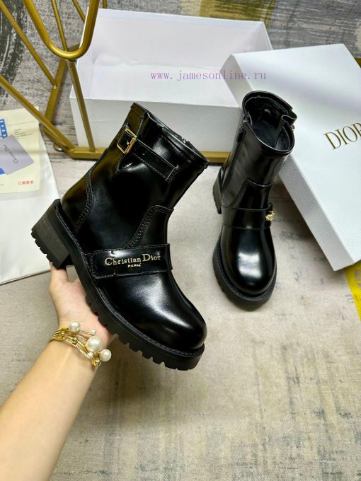 D-Quest and ankle boots offer a new interpretation of classic motorcycle style boots, showcawwo6bs9d