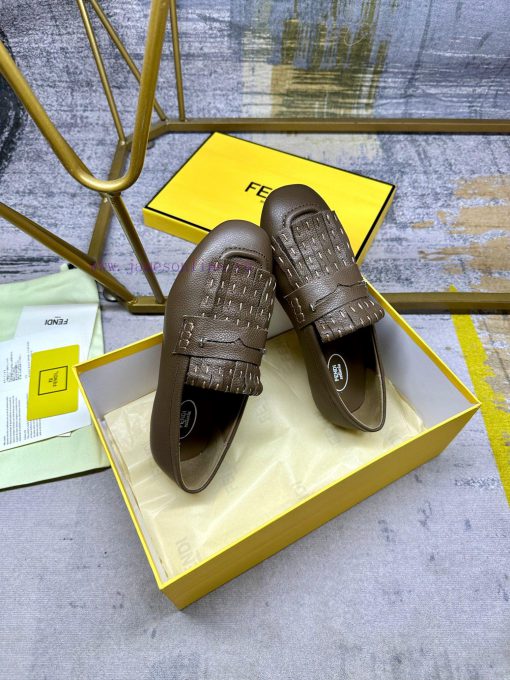 Latest FENDI loafers, made of military green lychee patterned cowhide fabric, with two layerhty40bvj - Image 7