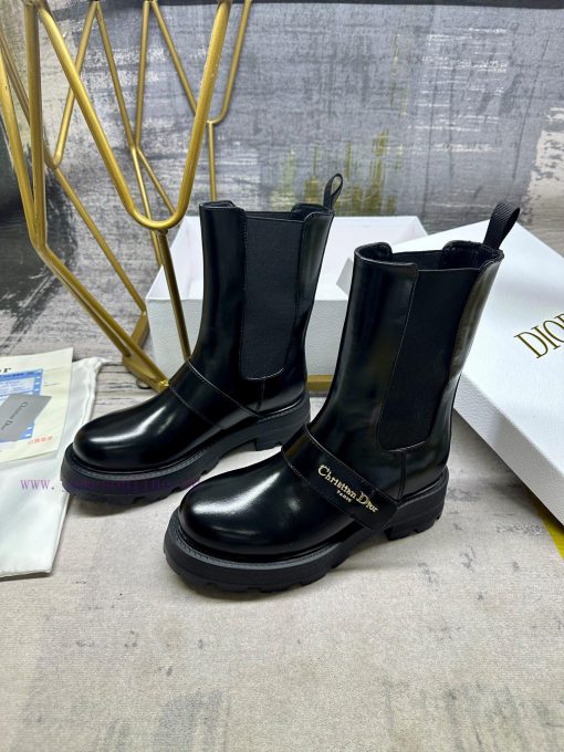 D-Quest and ankle boots are a new interpretation of classic motorcycle style boots, showcasisycs27hi - Image 3