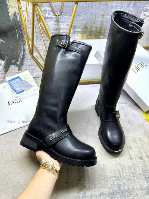 D-Quest presents a new interpretation of classic motorcycle style boots, highlighting Dior'sfkwgb8oj - Image 2