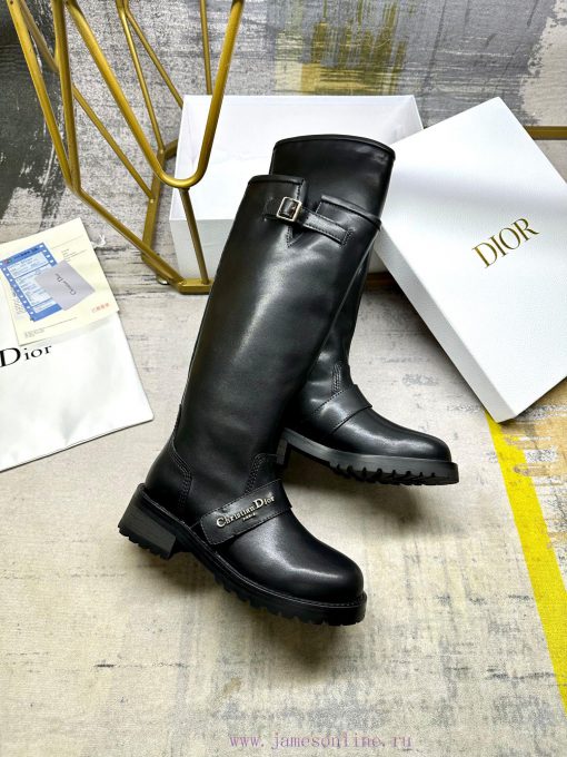 D-Quest presents a new interpretation of classic motorcycle style boots, highlighting Dior'sfkwgb8oj - Image 6