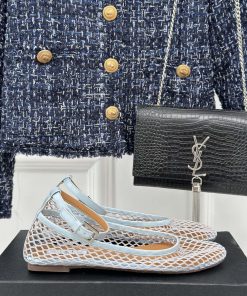 AlAIA | Classic retro mesh Mary Jane shoes from AlAIAFull of girlish style, with both modernk555v7yu