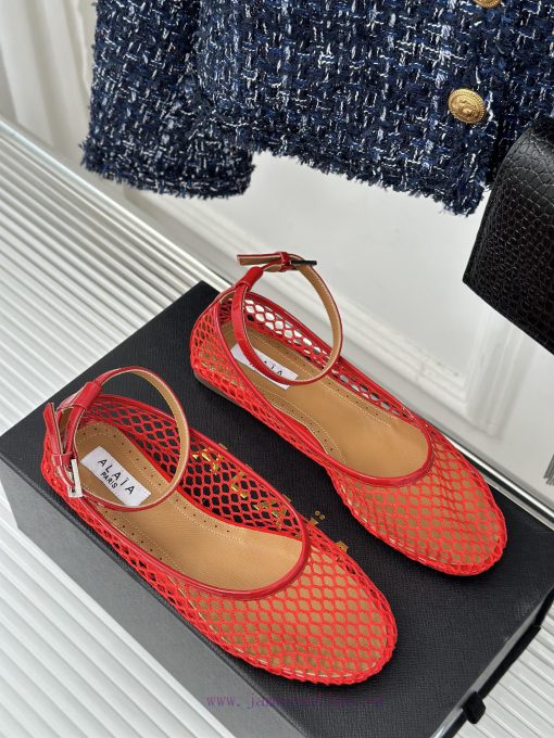 AlAIA | Classic retro mesh Mary Jane shoes from AlAIAFull of girlish style, with both modernyjtr848n - Image 4