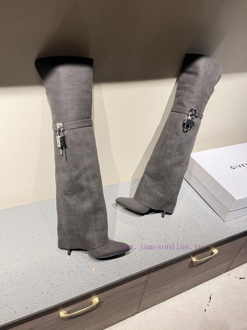 GIVENCHY new metal buckle boots from GivenchyThe pants and boots that are popular in the faszvhwl3kj
